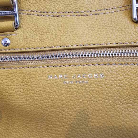 Marc Jacobs purse - Picture 2 of 13